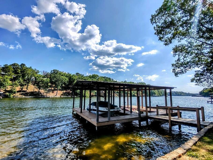 #05 - Lakefront Two Bedroom Cottage- Pet Friendly Hot Springs Exterior foto